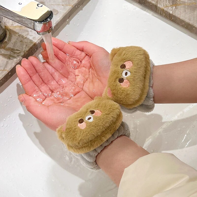 1Pair Cute Animal Face Wash Wrist Cover
